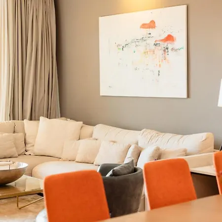 Apartament Home, With Sea Views, South Facing And Close To The Golf Course And The Beach, In Elviria Hills *