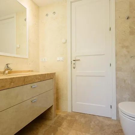 Home, With Sea Views, South Facing And Close To The Golf Course And The Beach, In Elviria Hills